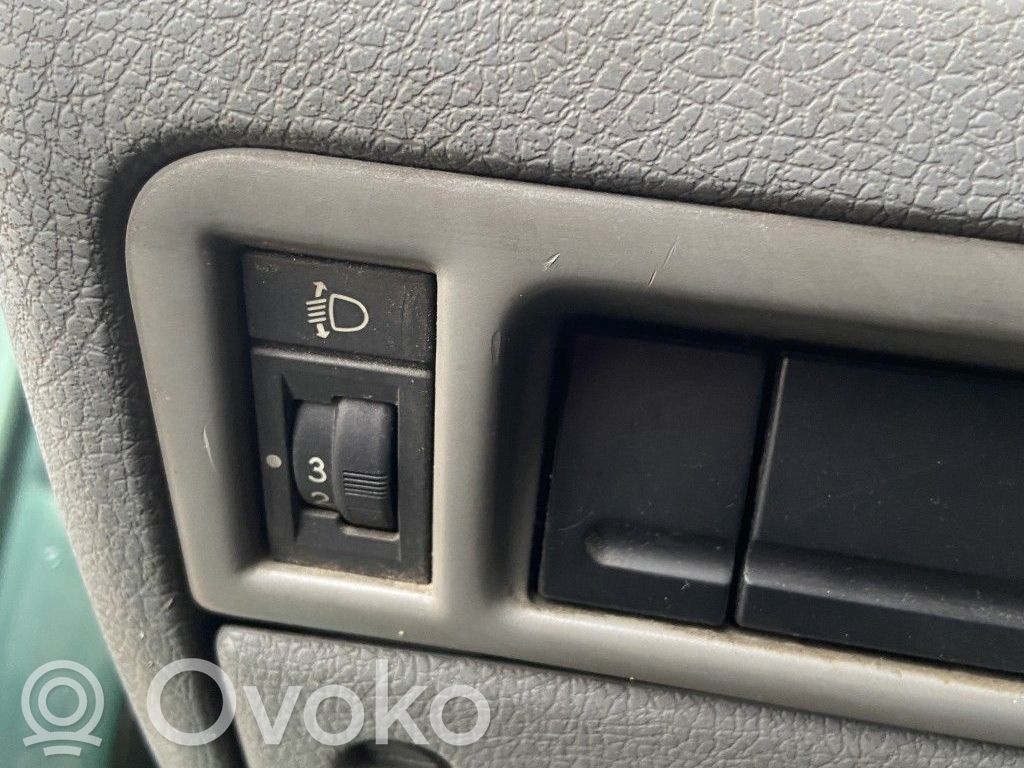 Peugeot 406 Interruptor de luz 