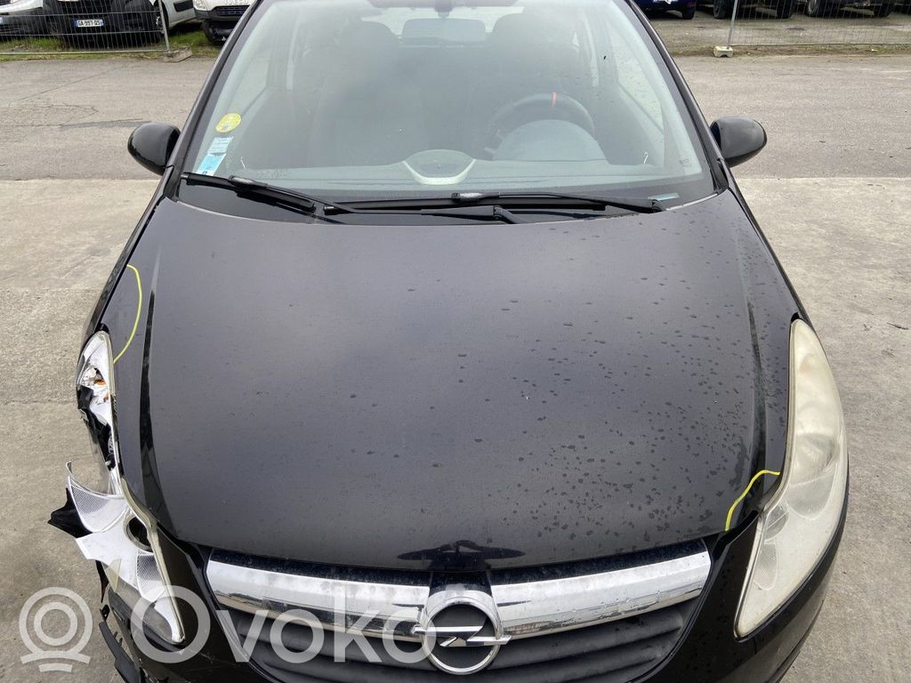 Opel Corsa D Konepelti 