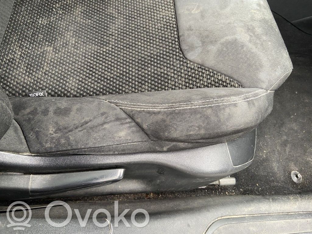 Citroen C5 Etumatkustajan istuin 