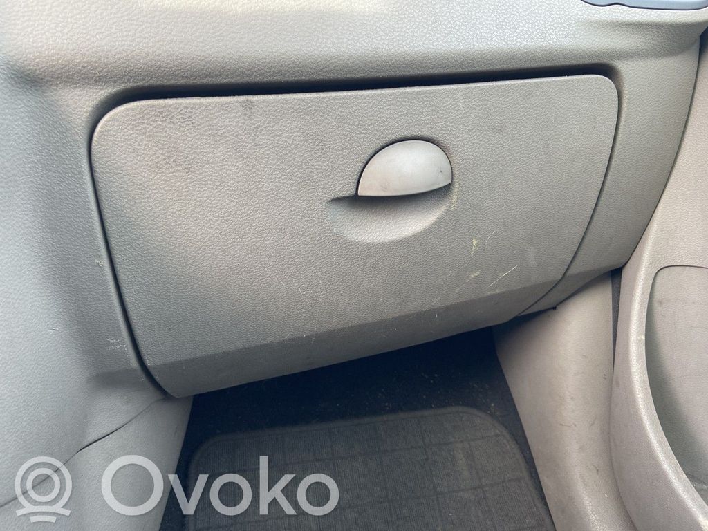 Renault Modus Daiktadėžės (bordačioko) komplektas 