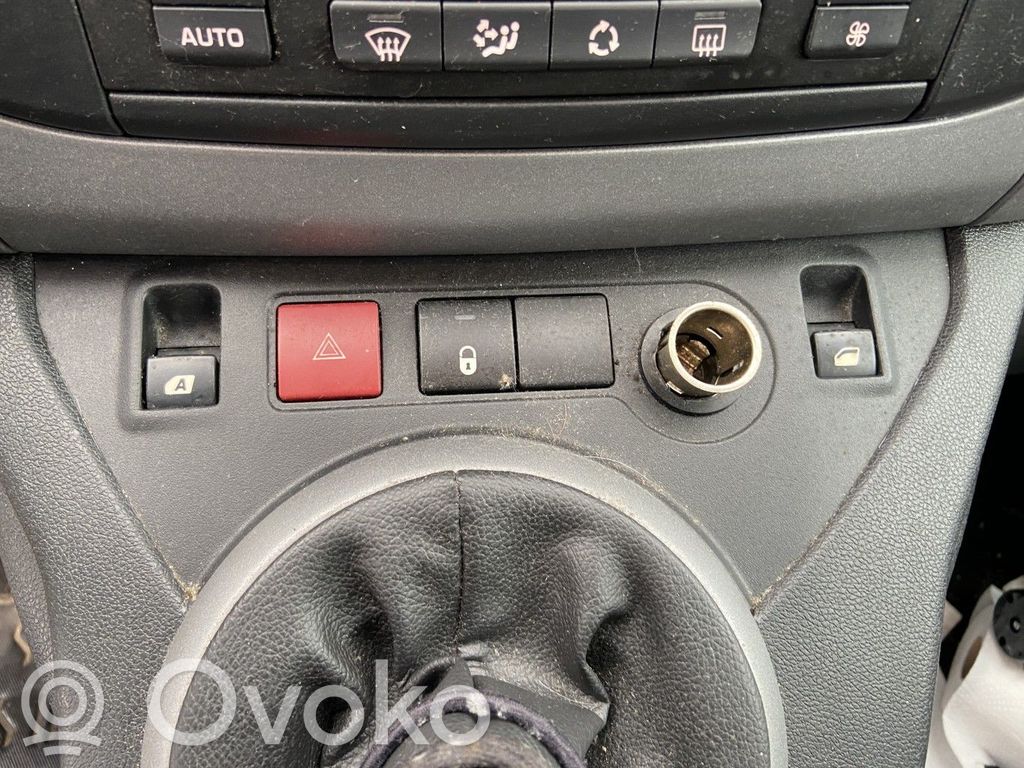Citroen Berlingo Comutator lumini pericol 