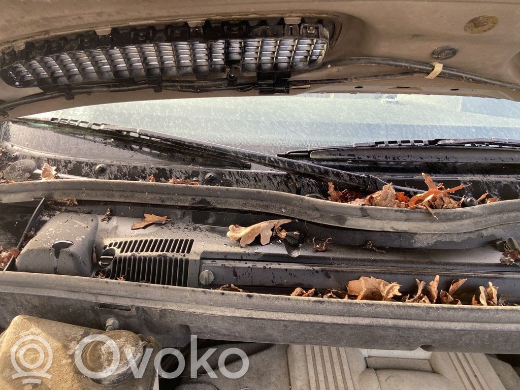 BMW X5 E53 Front wiper blade arm 