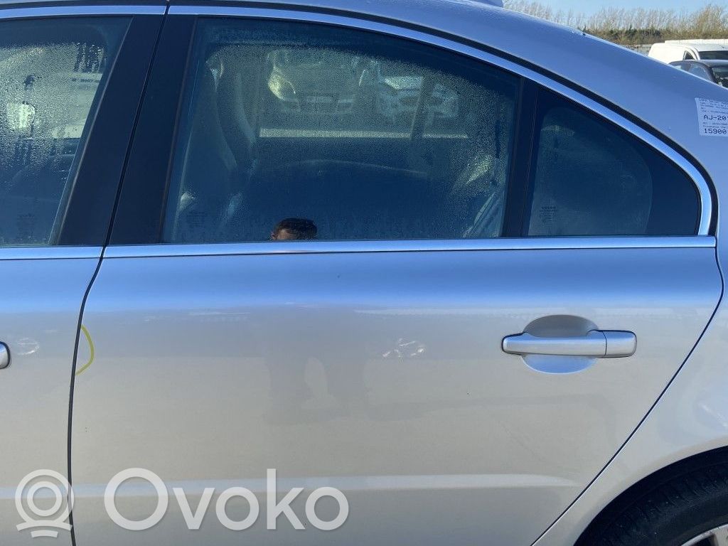 Volvo S80 Puerta trasera 