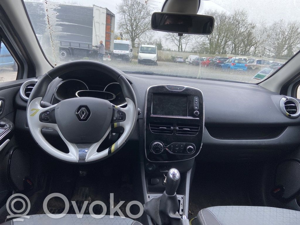 Renault Clio IV Vaihteenvalitsimen verhoilu 