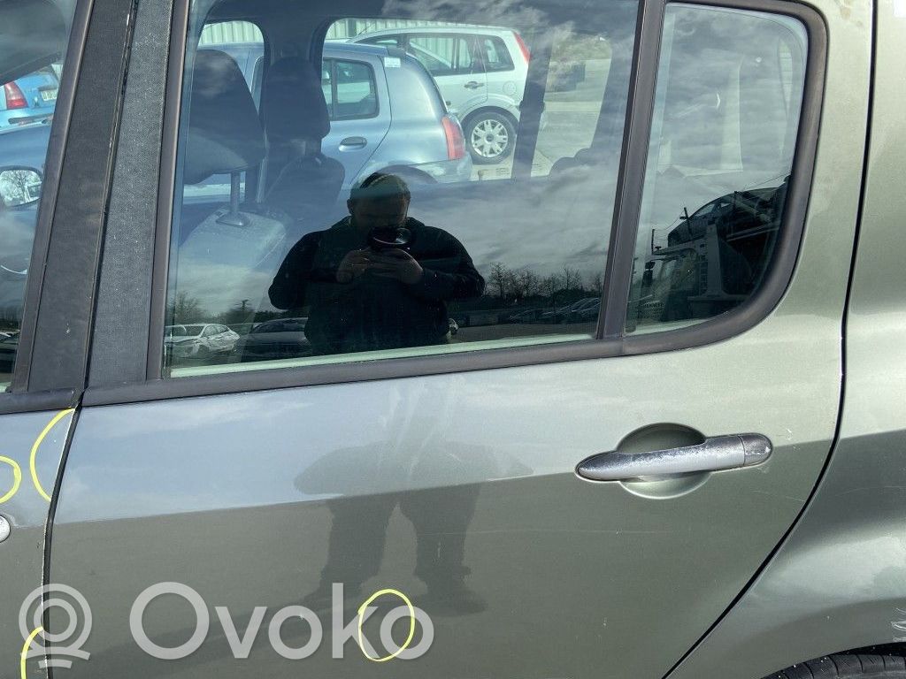 Renault Modus Ventanilla de ventilación de la puerta trasera 