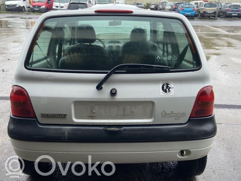 Aizmugurējā pārsega slēdzene