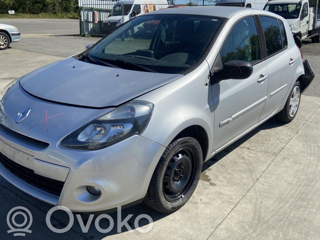Renault Clio III Front subframe 