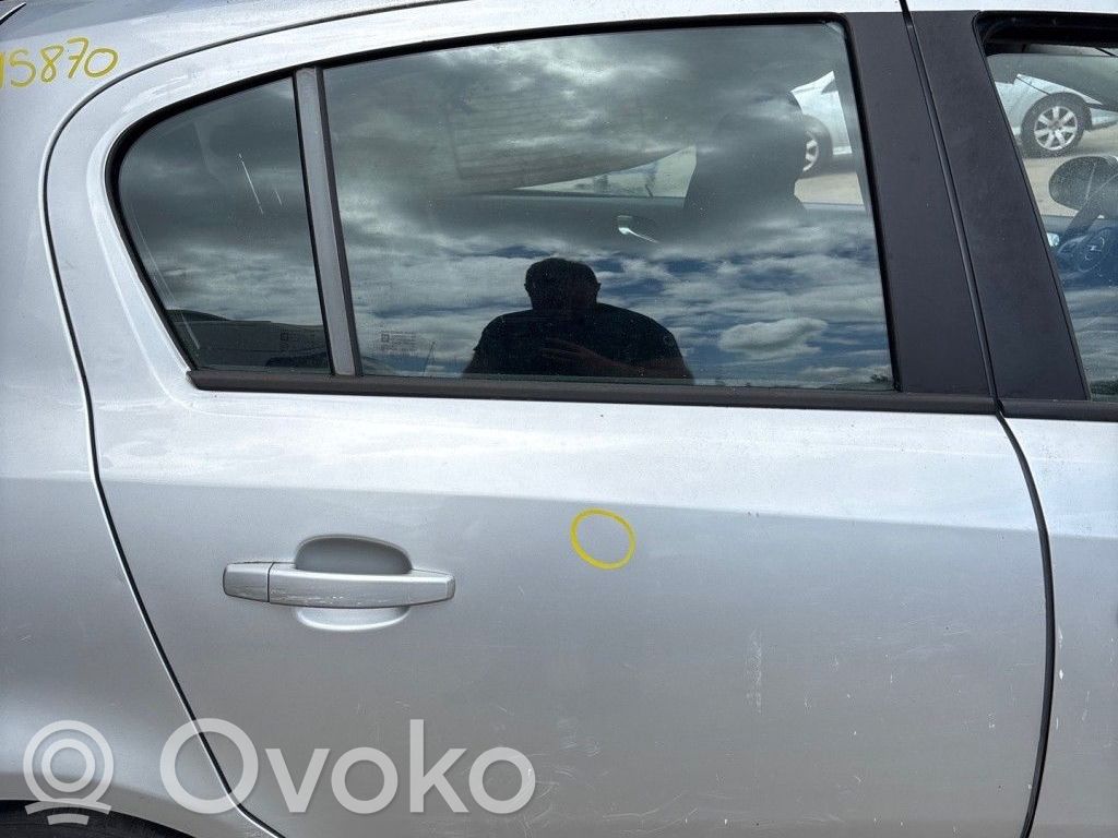 Opel Corsa D Luna de la puerta trasera 