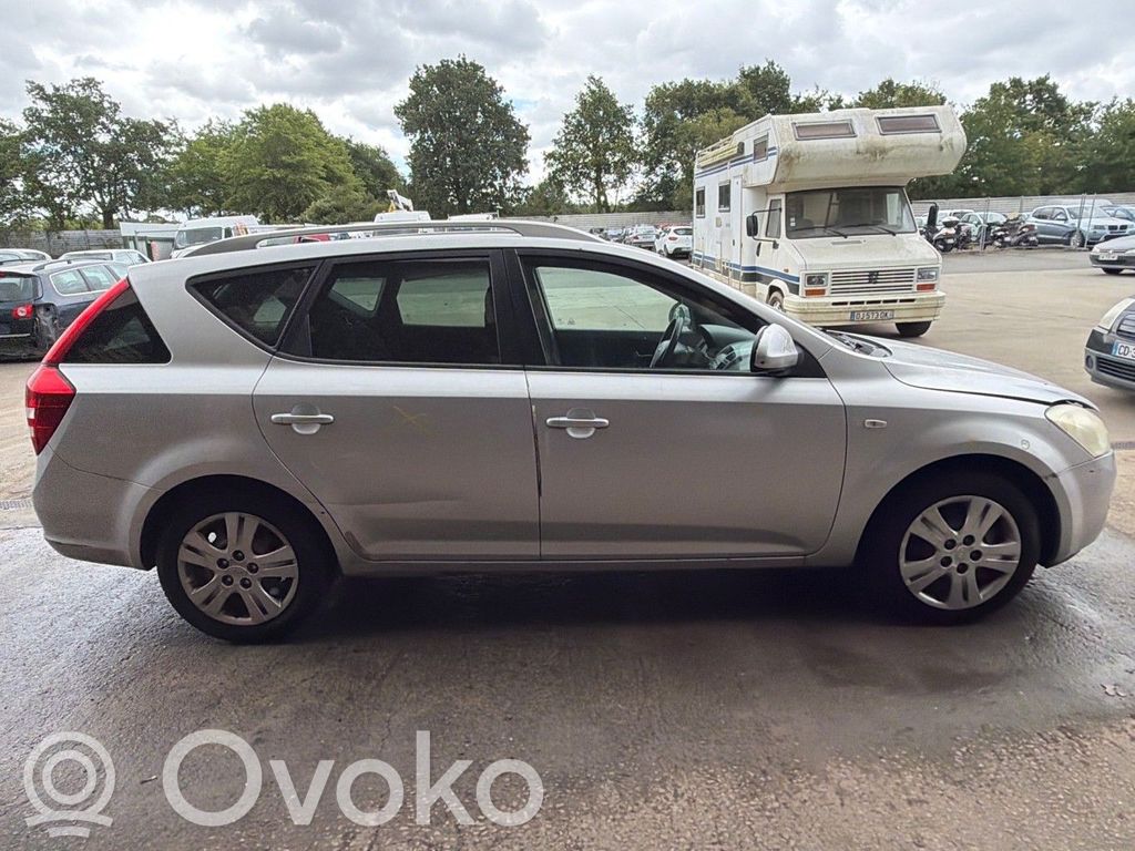 KIA Ceed Luna de la puerta trasera 