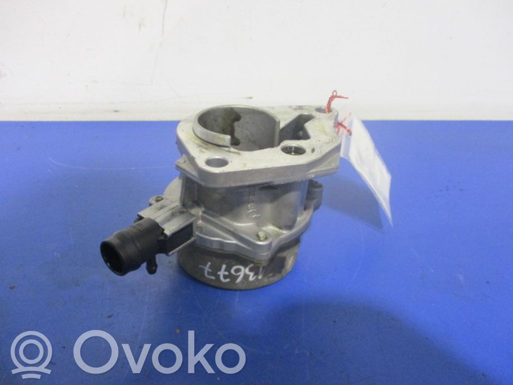 Renault Megane II Pompă vacuum 