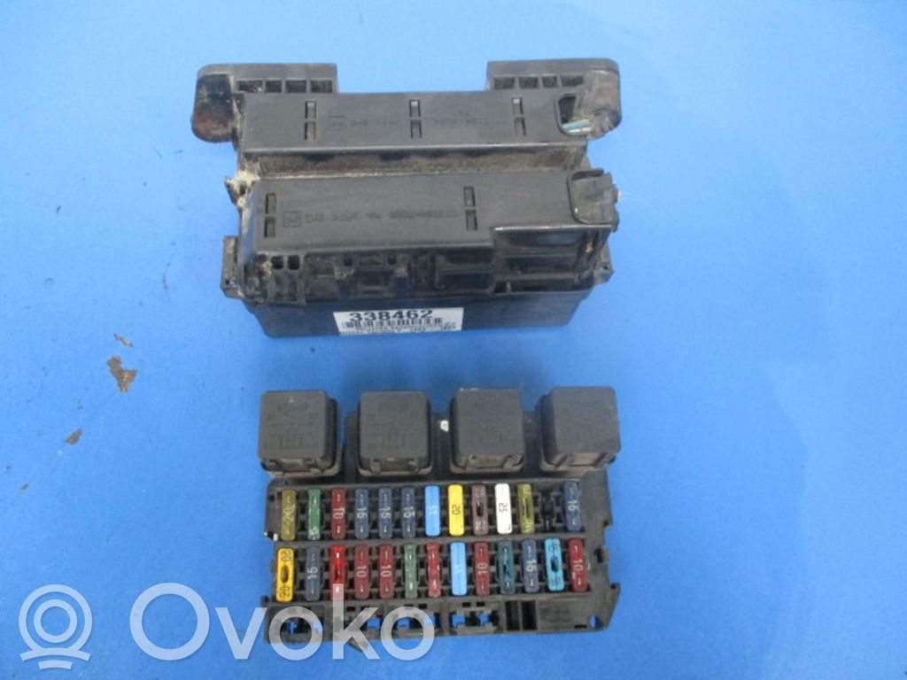 Nissan Terrano Juego de caja de fusibles 