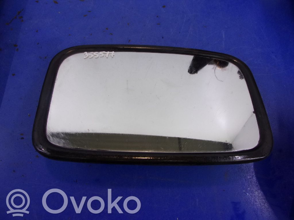 Etuoven sähköinen sivupeili