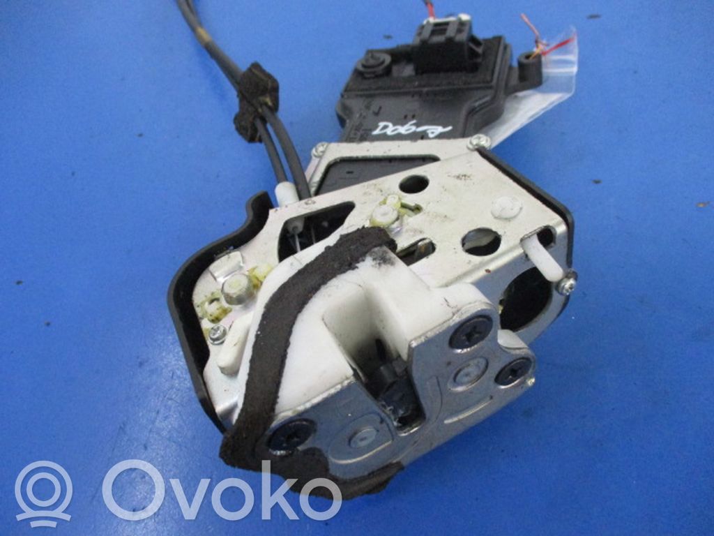 Mazda 2 Zamek drzwi tylnych 
