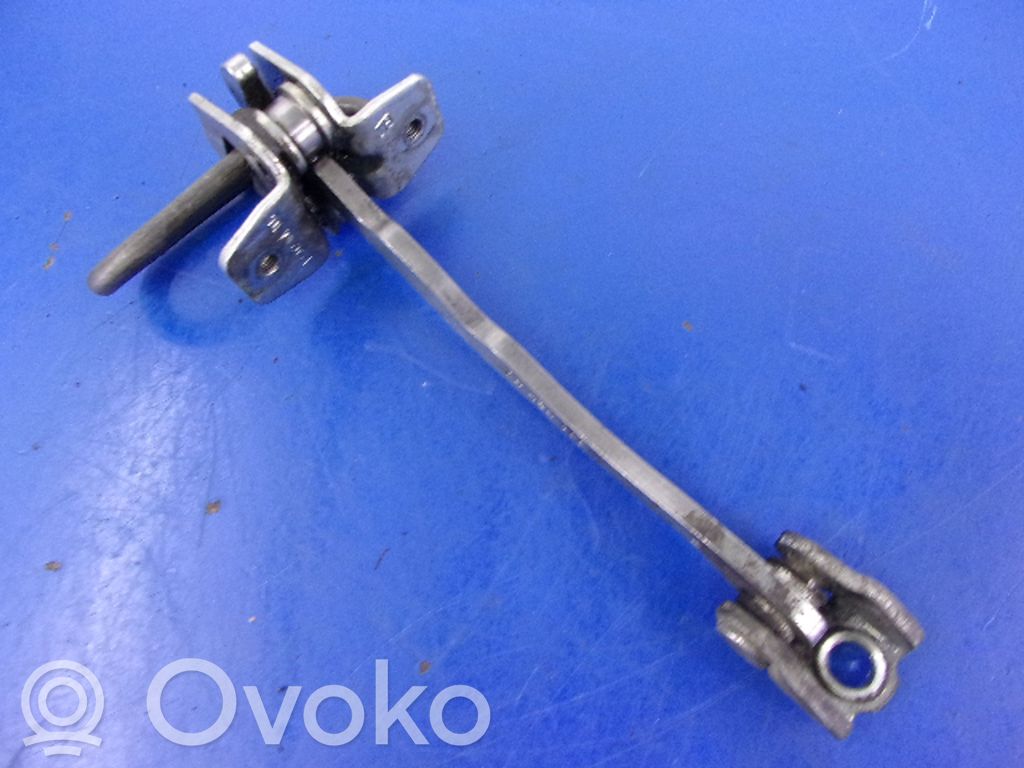Opel Astra G Etuoven pidätin 
