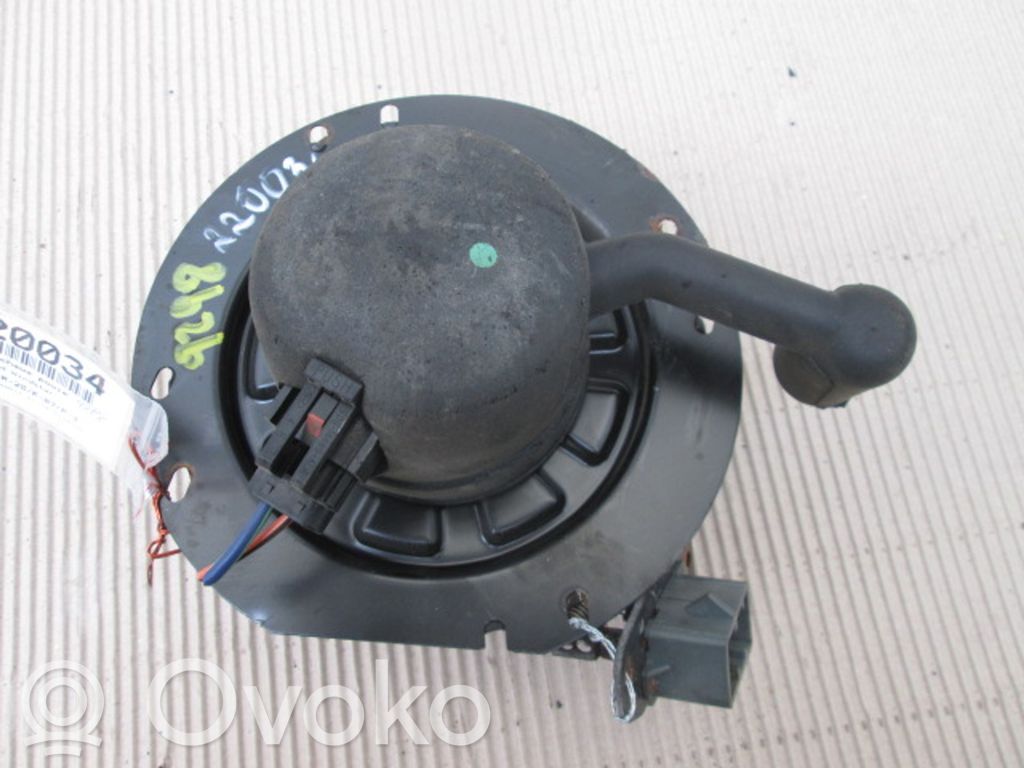 Mazā radiatora ventilators