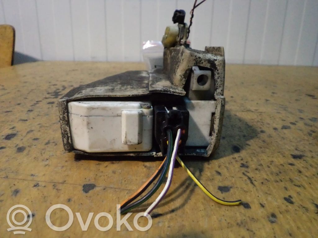 Etuoven lukko