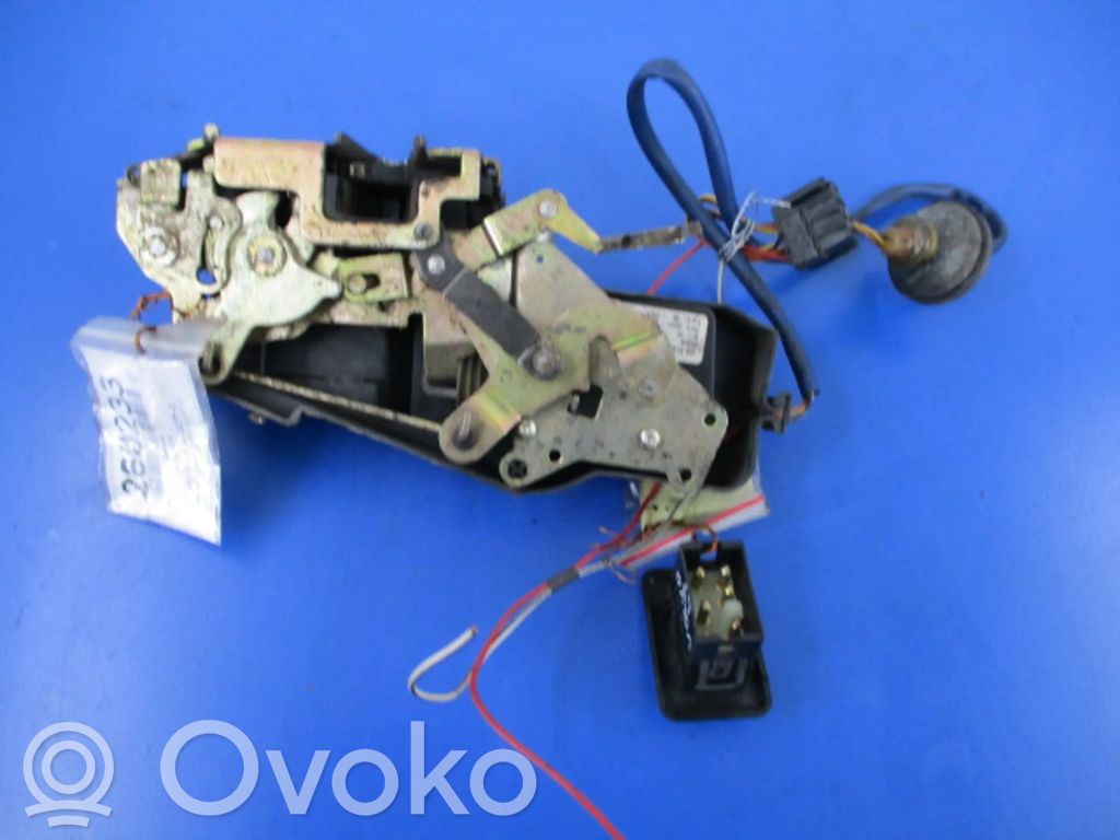 Volvo 850 Cerradura de puerta trasera 