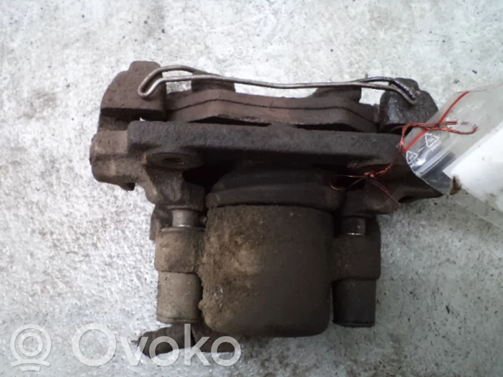 Caliper de freno delantero