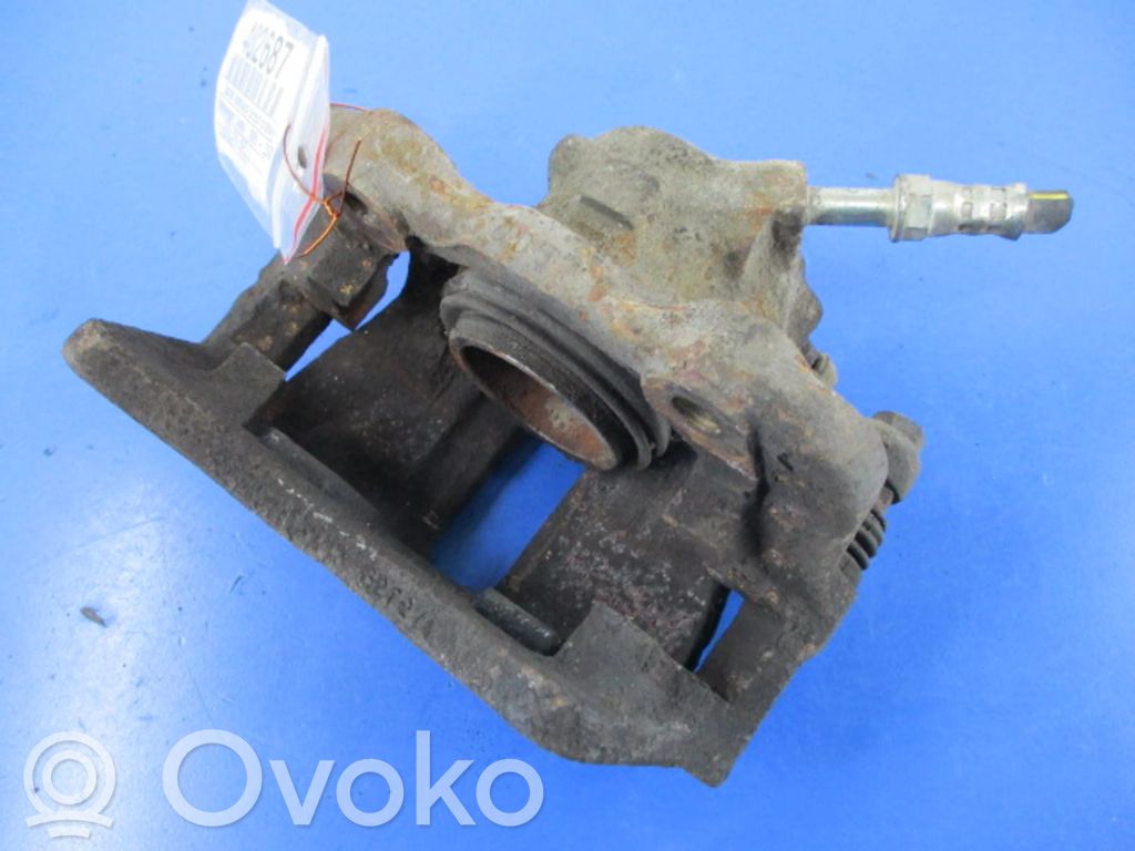 Caliper de freno delantero