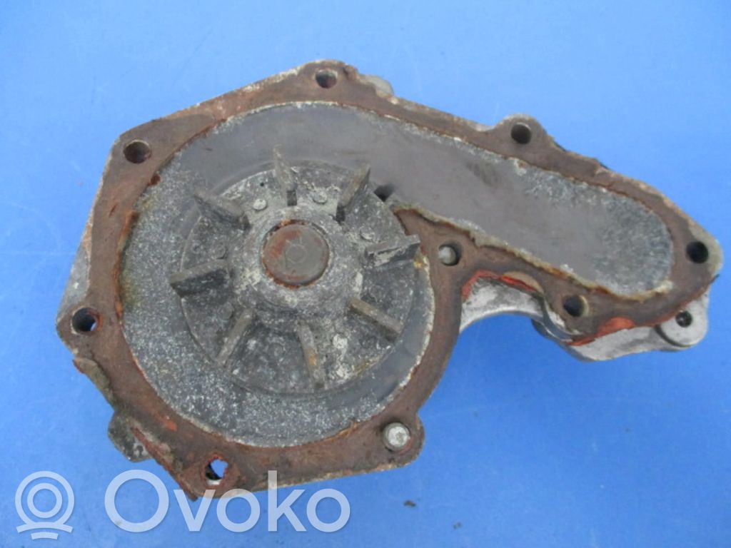 Volvo 340 -  360 Pompă apă 