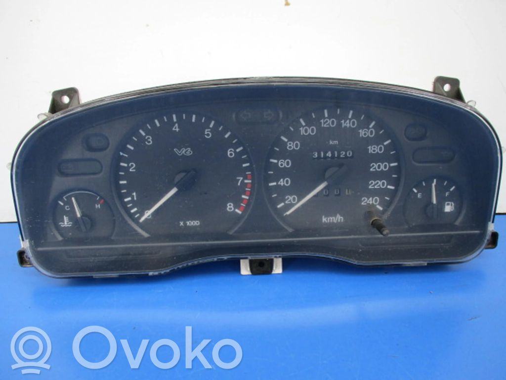 Ford Mondeo MK II Geschwindigkeitsmesser Cockpit 