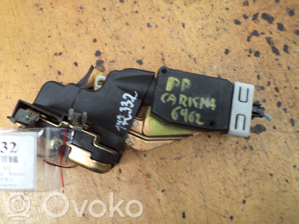 Cerradura de puerta delantera