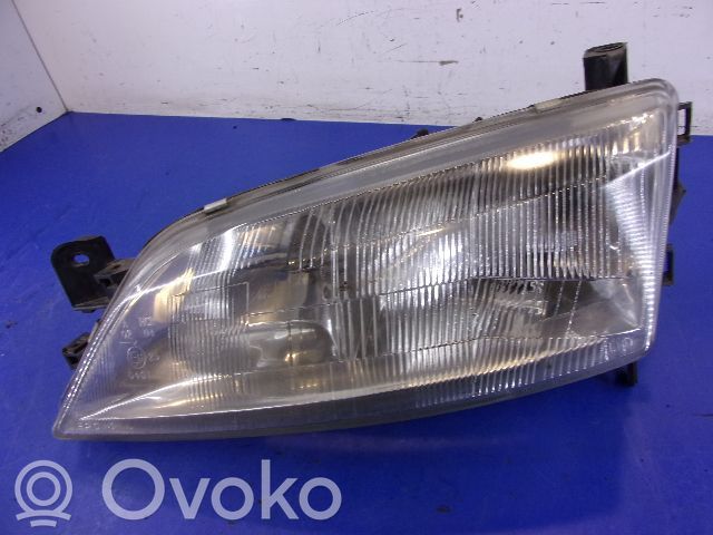 Lampa przednia