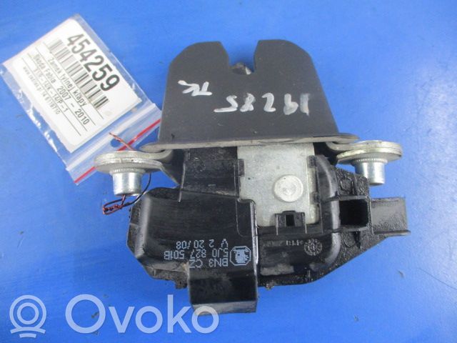 Skoda Fabia Mk2 (5J) Serrure de loquet coffre