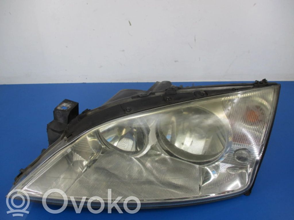 Ford Mondeo Mk III Lampa przednia 
