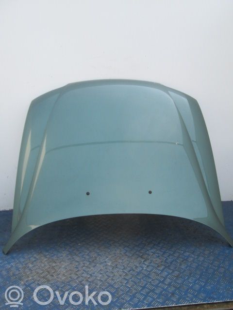 Couvercle, capot moteur