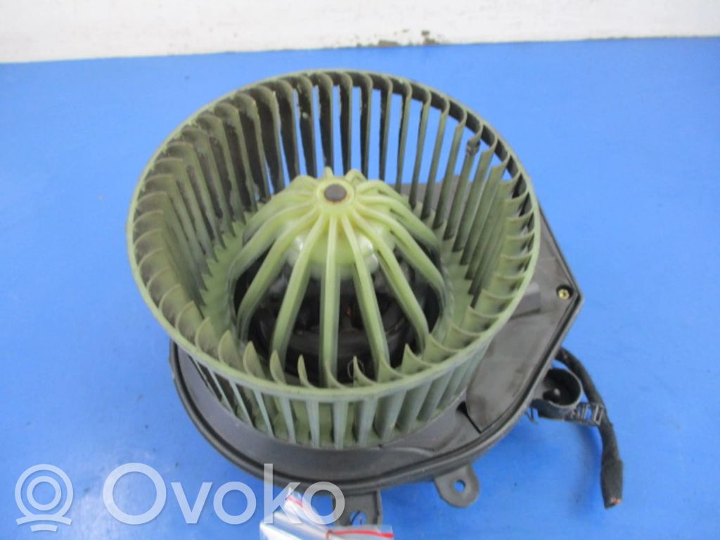 Volkswagen PASSAT B5.5 Ventola riscaldamento/ventilatore abitacolo 