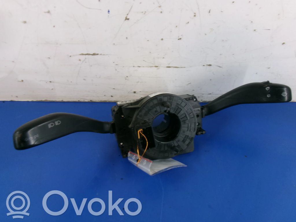 Volkswagen Polo IV 9N3 Altri interruttori/pulsanti/cambi 