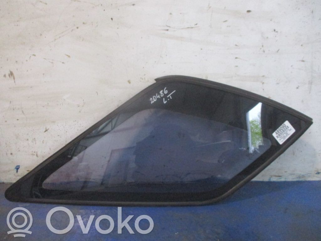 Vidrio lateral trasero
