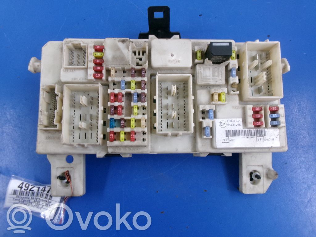 Ford Focus C-MAX Juego de caja de fusibles 