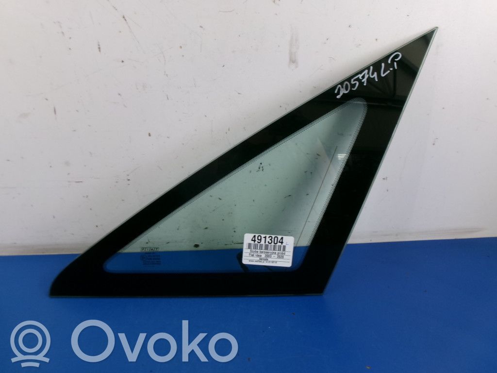 Ventanilla de ventilación de la puerta delantera cuatro puertas