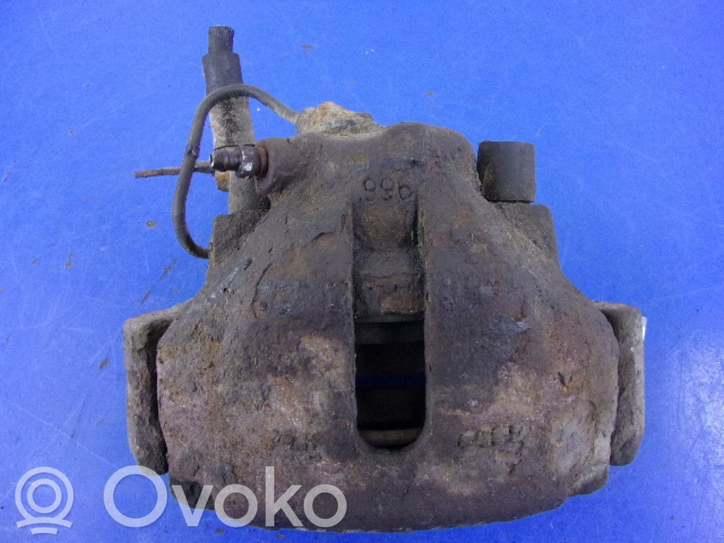 Caliper de freno delantero