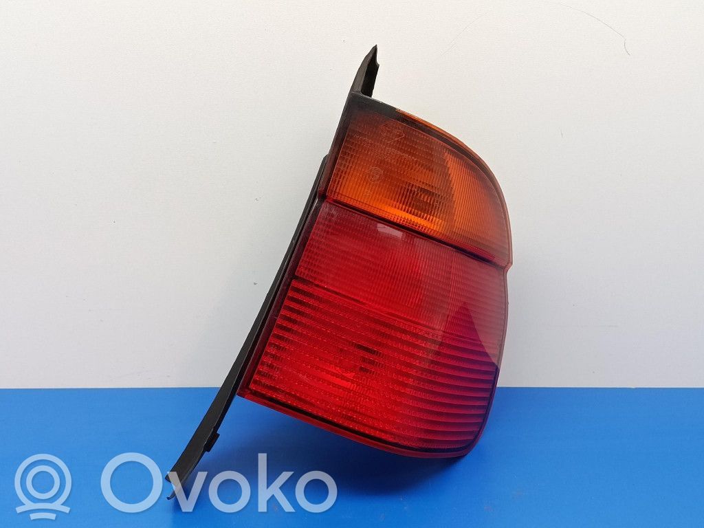 BMW 5 E39 Feux arrière / postérieurs