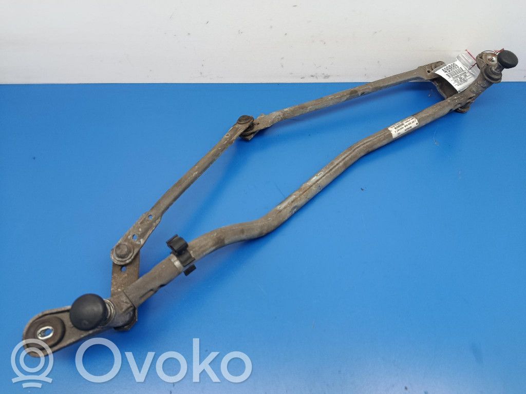 Audi A4 S4 B8 8K Mechanizm i silniczek wycieraczek szyby przedniej / czołowej 