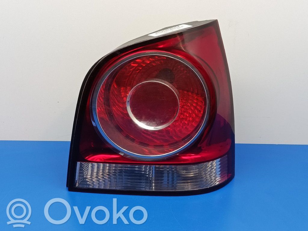 Volkswagen Polo IV 9N3 Lampa tylna 