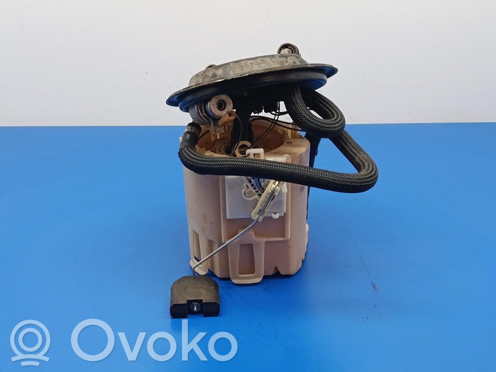 Opel Zafira A Pompa paliwa w zbiorniku 