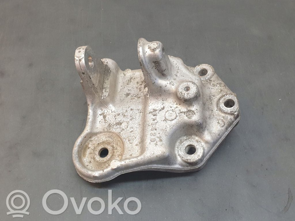 Peugeot Expert Engine mounting bracket 