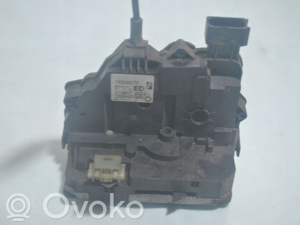 Opel Corsa D Front door lock 