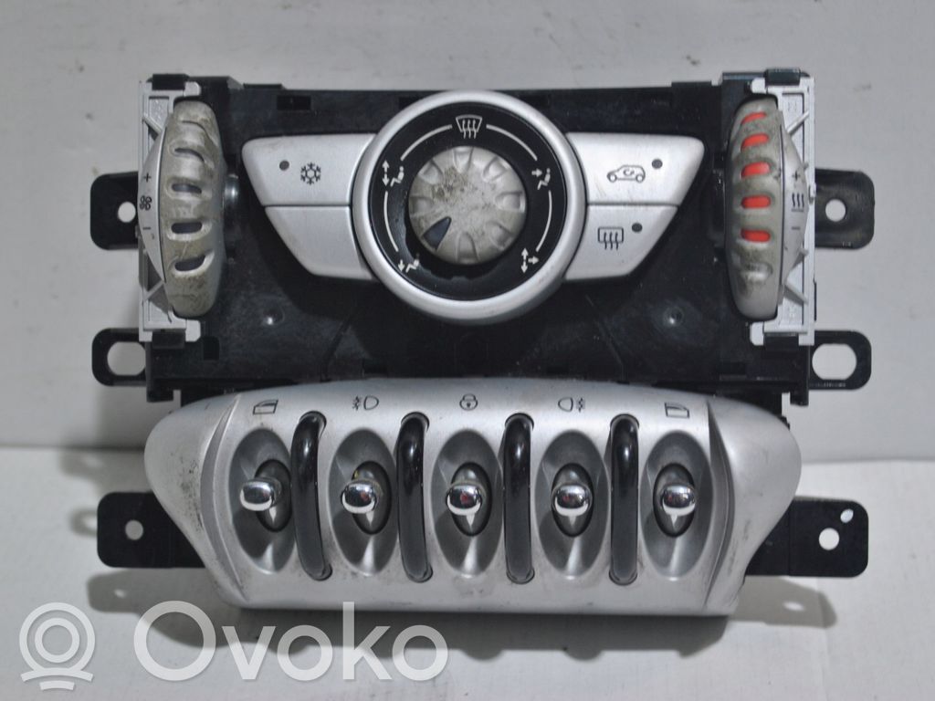 Climate control unit   69790504
