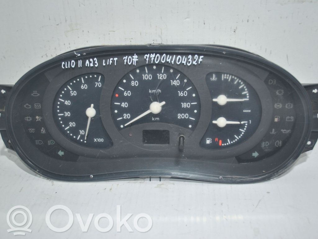 Renault Clio I Speedometer (instrument cluster) 