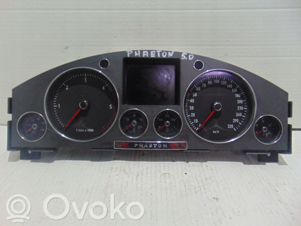 Volkswagen Phaeton Nopeusmittari (mittaristo) 