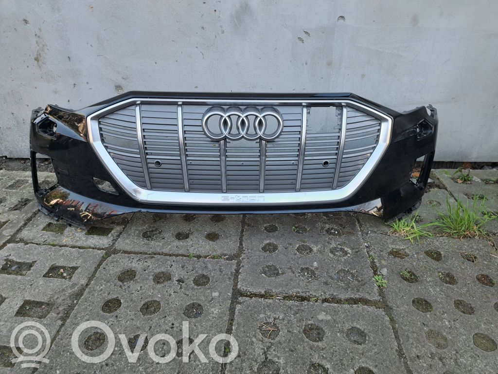 Audi Q8 e-tron Front bumper 