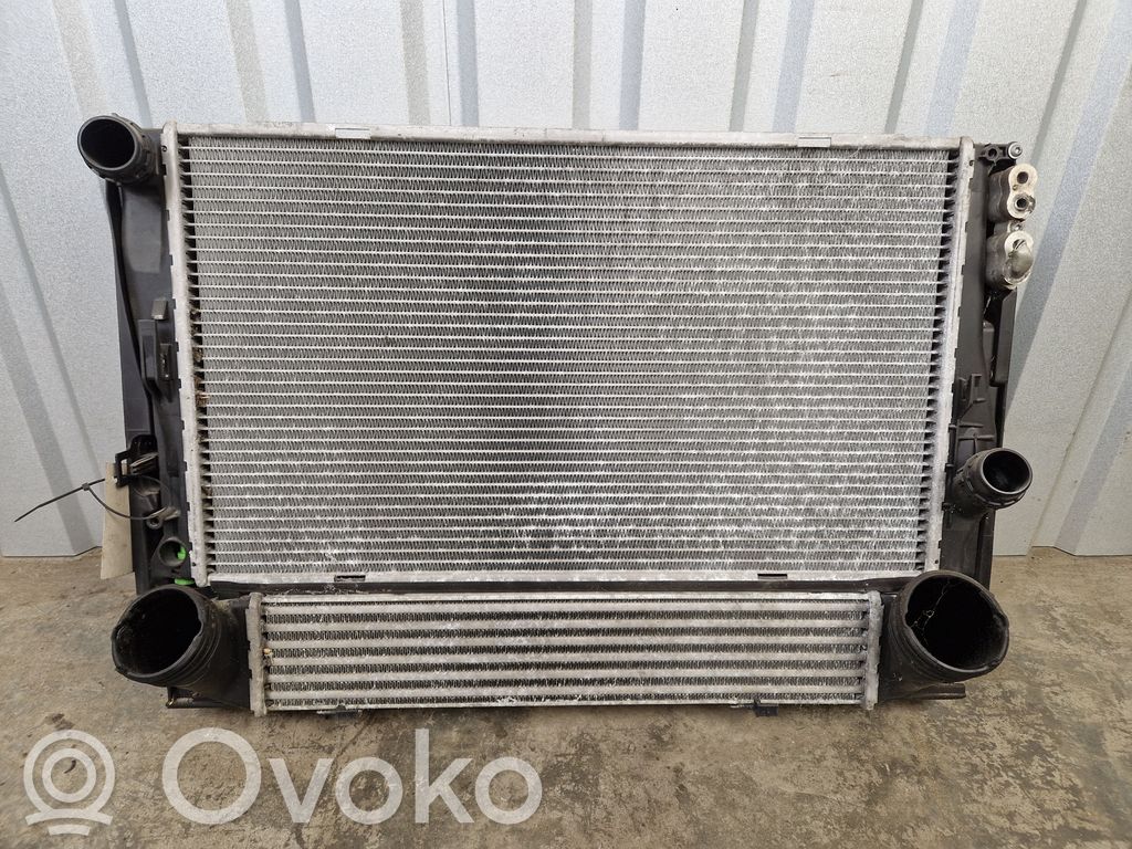 BMW 3 E90 E91 Radiatorių komplektas 