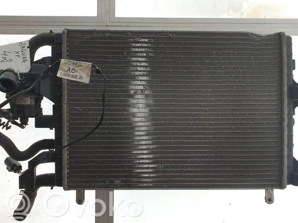 Interkūlerio radiatorius   9W838K230AB