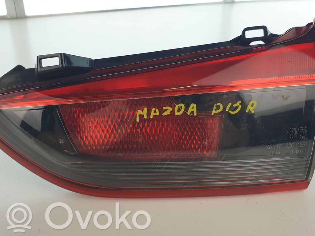 Tailgate rear/tail lights   13241978,22641957