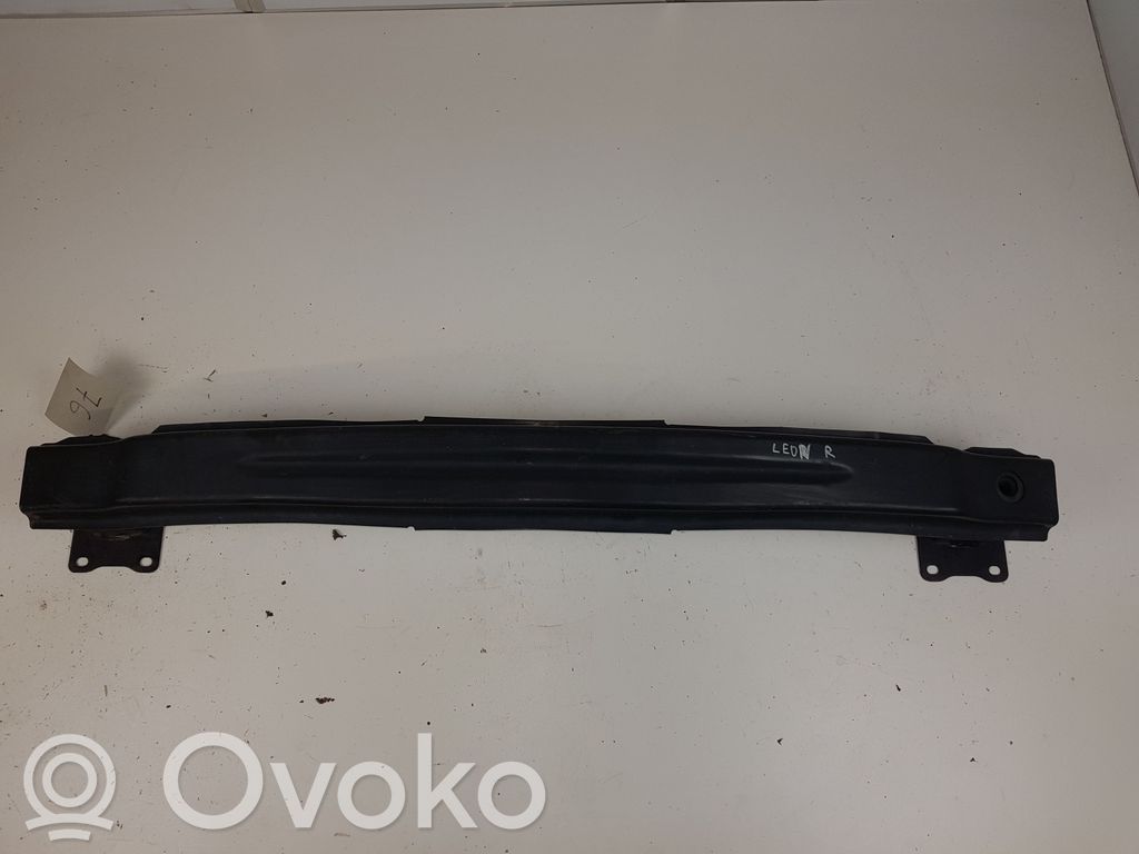 Aizmugurē bampera balka   5F0807305